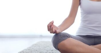 yoga ejercicio beneficioso para artrosis